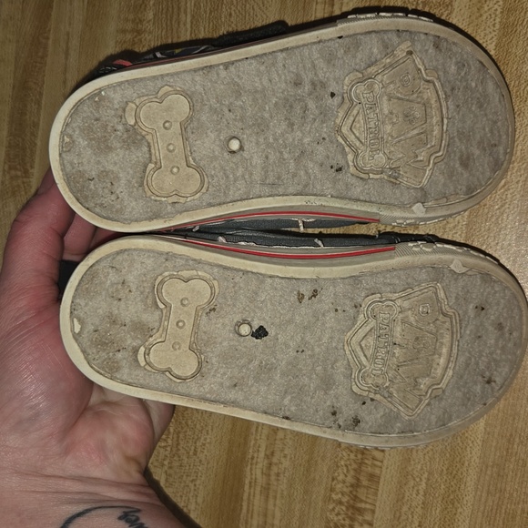 Paw Patrol Toddler Boys Shoes Size 7 - Picture 2 of 2